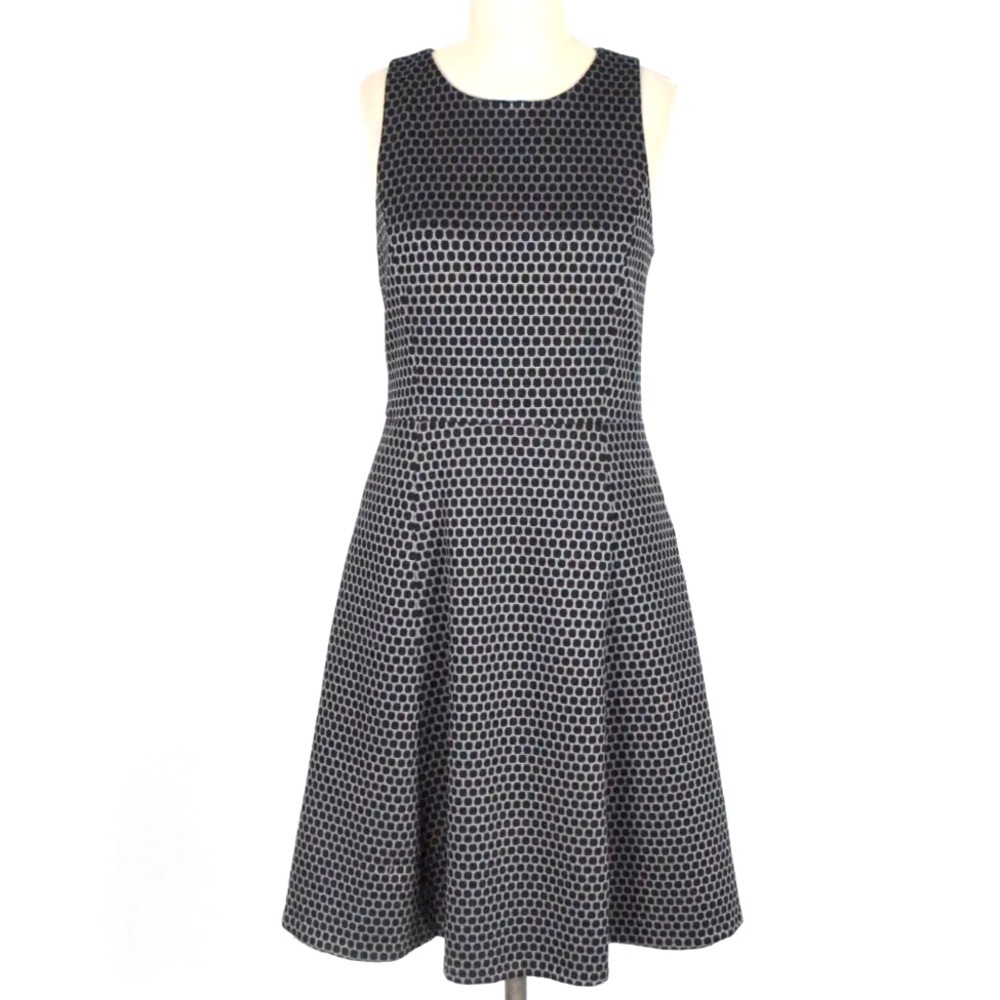 Theory Dress 2 Black & Gray Dot
Jacquard Sleeveless Fit & Flare Knee Length